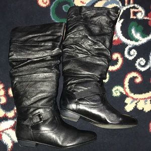 NWOT Steve Madden Boots